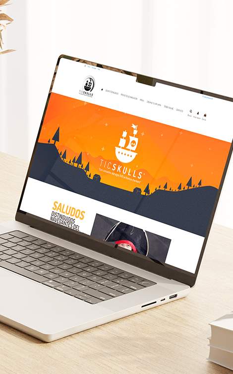 Web de TicSkulls en portátil, diseño web en Asturias por Prisma